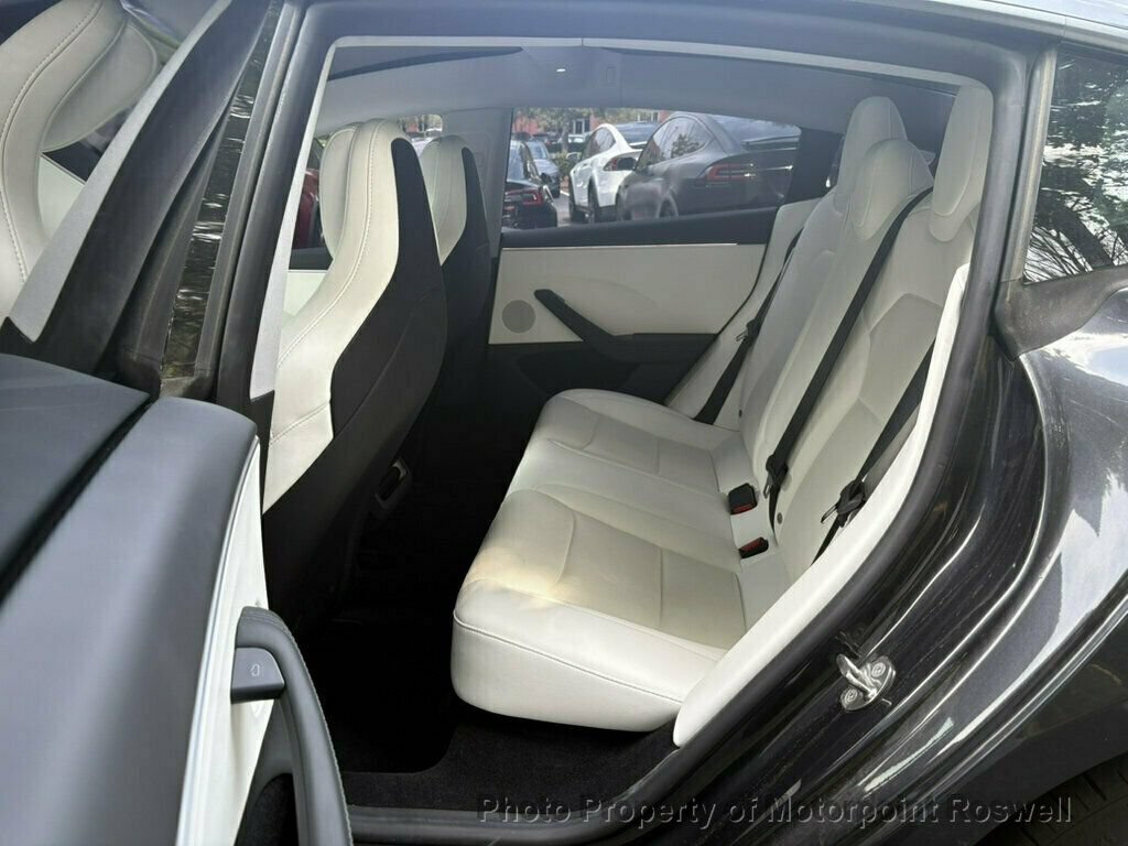 Used 2024 Tesla Model 3 Performance AWD/4WD image 19