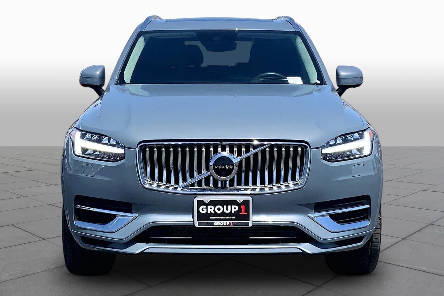 Used 2021 Volvo XC90 T8 Inscription w/ Lounge Package AWD/4WD image 4