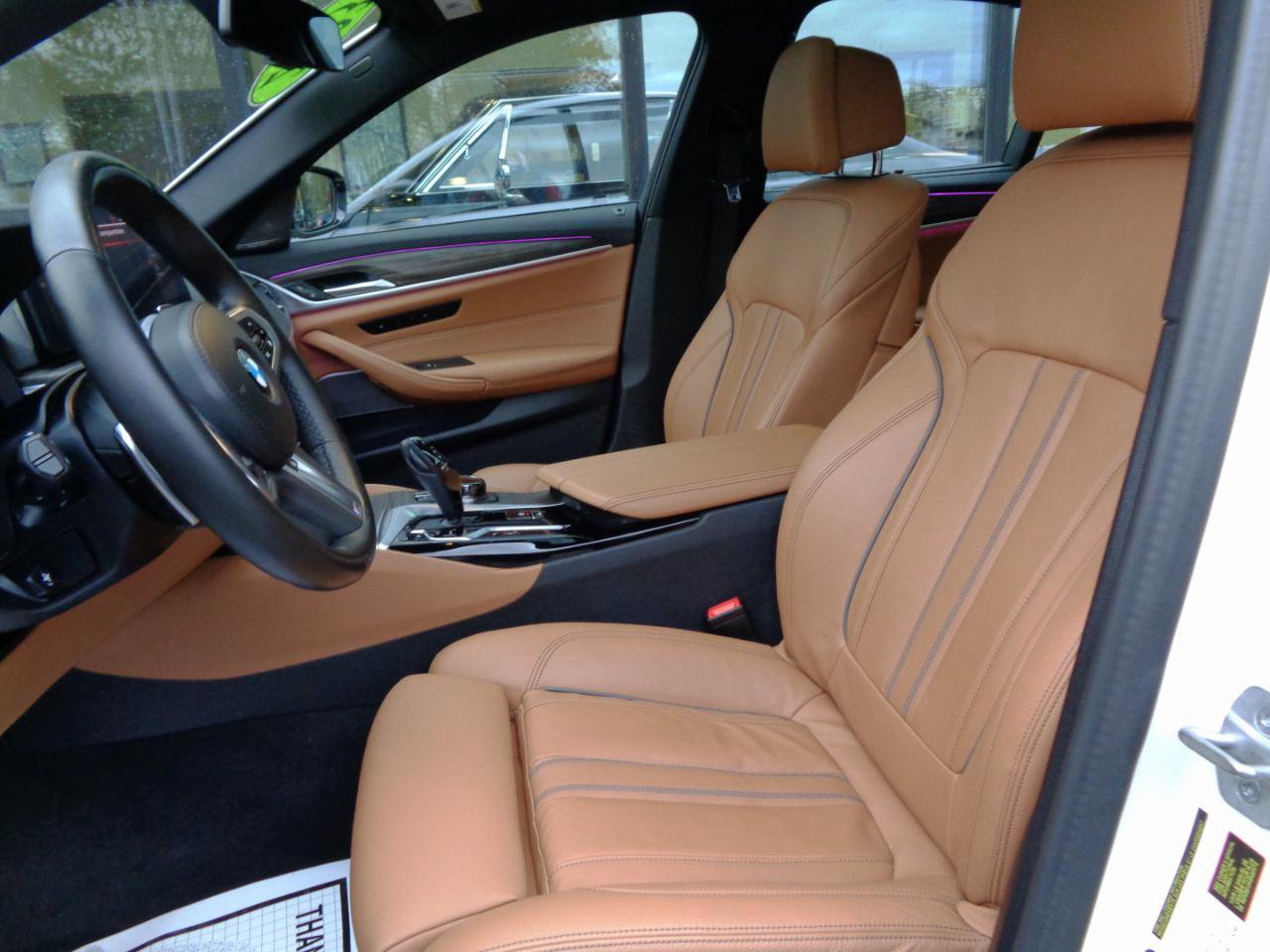 Used 2023 BMW M550i xDrive w/ Executive Package image 9