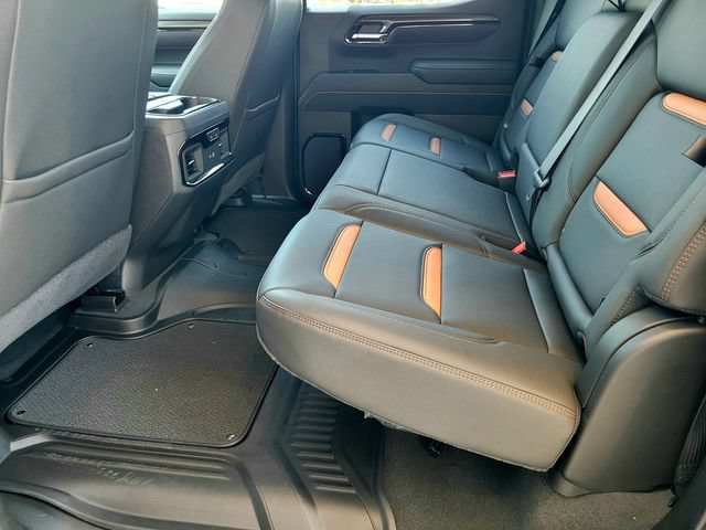 New 2026 GMC Sierra 1500 AT4 w/ AT4 Premium Package AWD/4WD image 11