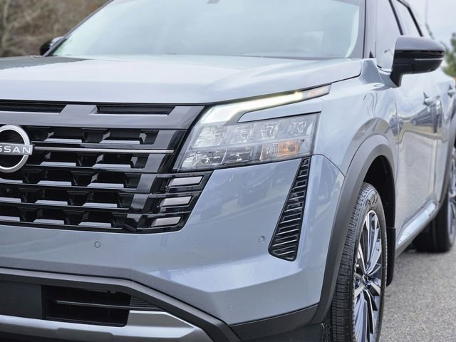 New 2026 Nissan Pathfinder Platinum image 9