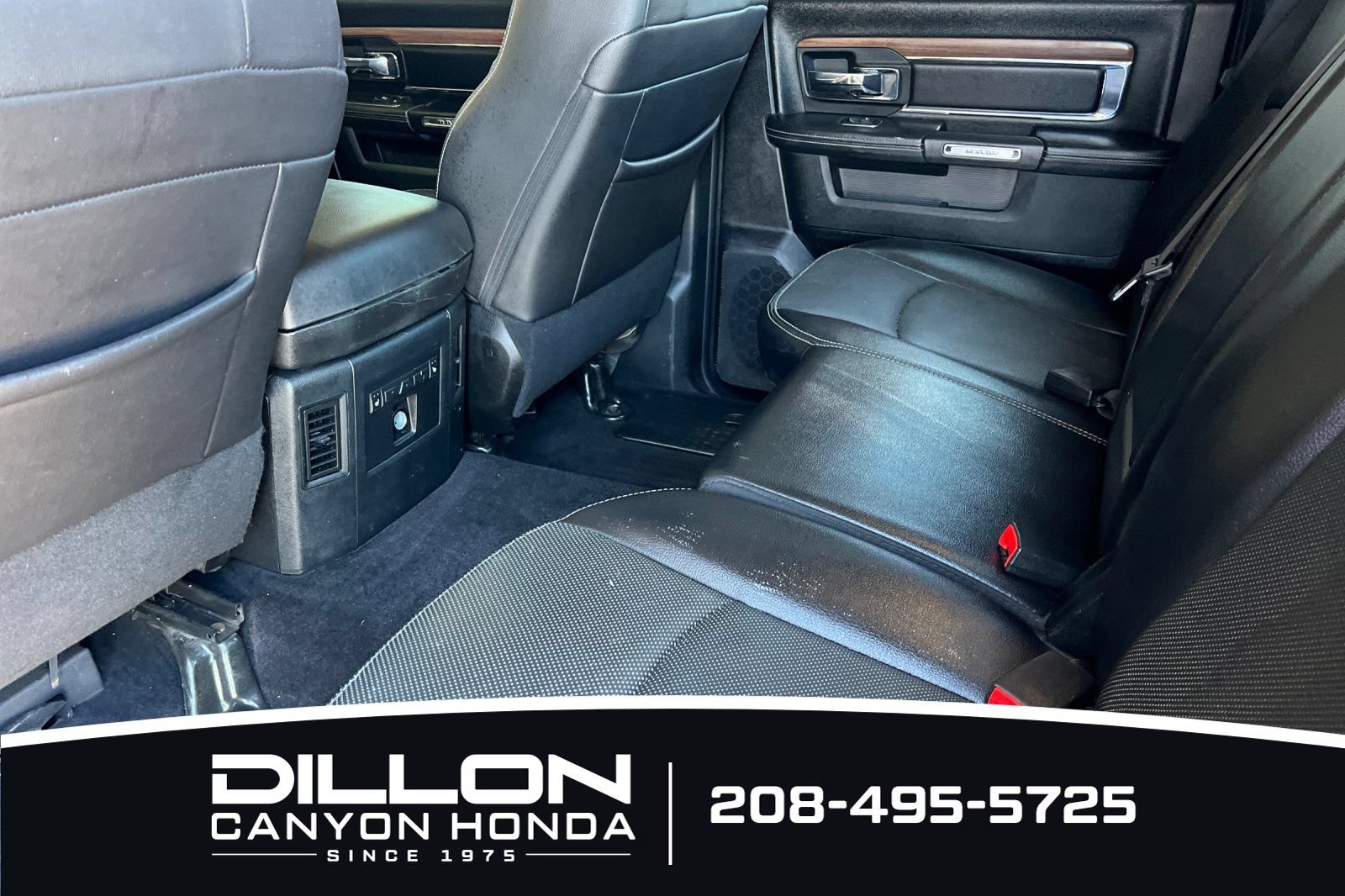 Used 2017 RAM 1500 Laramie w/ Convenience Group AWD/4WD image 14