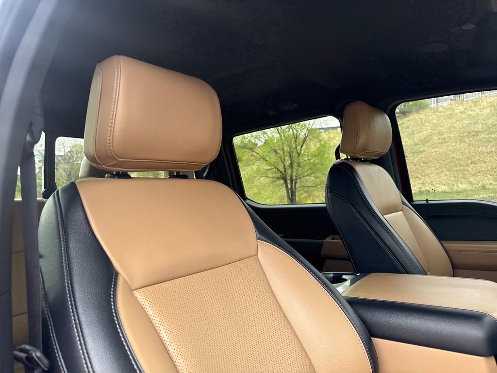 Certified 2026 Ford F250 Lariat w/ Black Appearance Package image 29