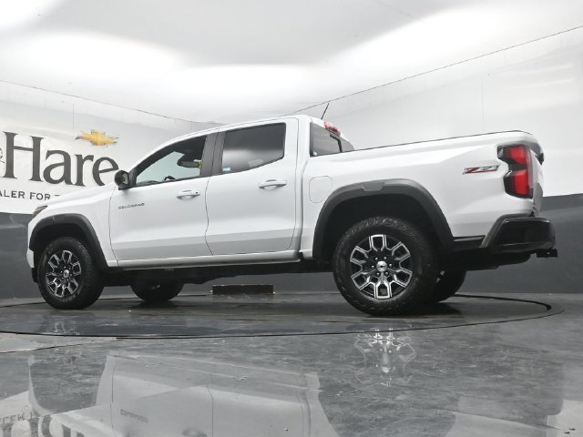 Used 2024 Chevrolet Colorado Z71 w/ Z71 Convenience Package 2 AWD/4WD image 59