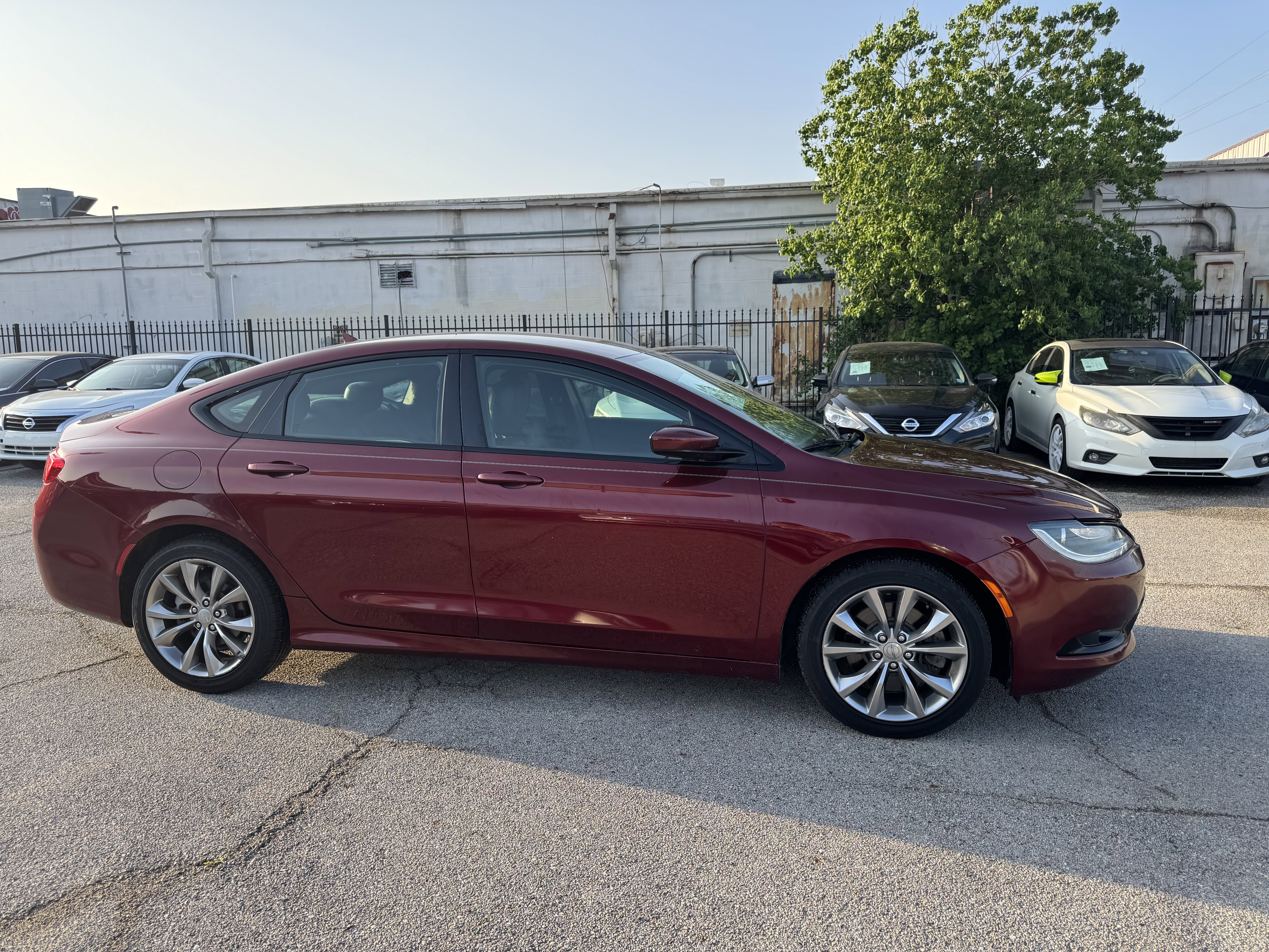 Used 2015 Chrysler 200 S w/ Navigation & Sound Group I image 4