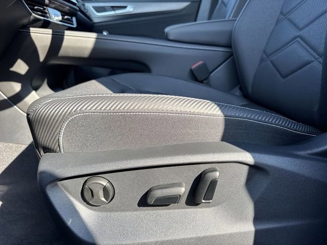 New 2026 Volkswagen Atlas Cross Sport SE image 12