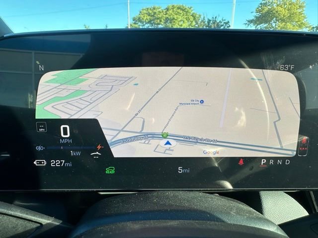 New 2024 Chevrolet Equinox EV LT AWD/4WD image 16