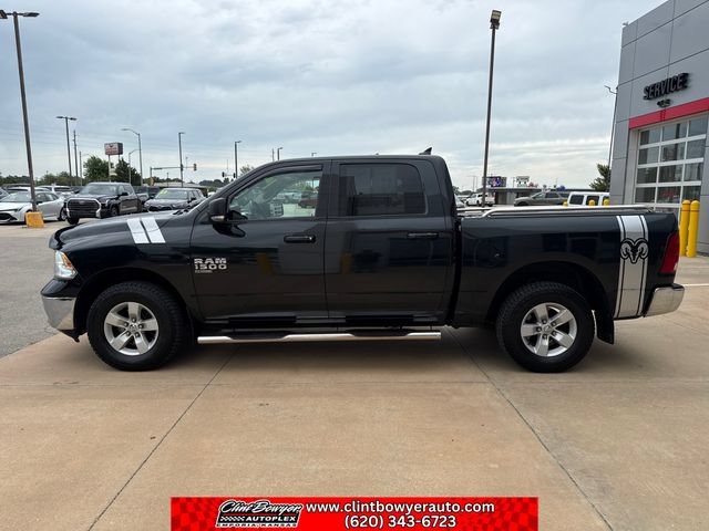 Used 2019 RAM 1500 Classic SLT w/ Luxury Group AWD/4WD image 2