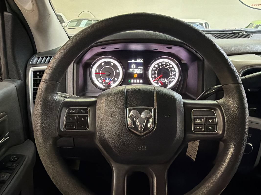 Used 2018 RAM 3500 SLT AWD/4WD image 17