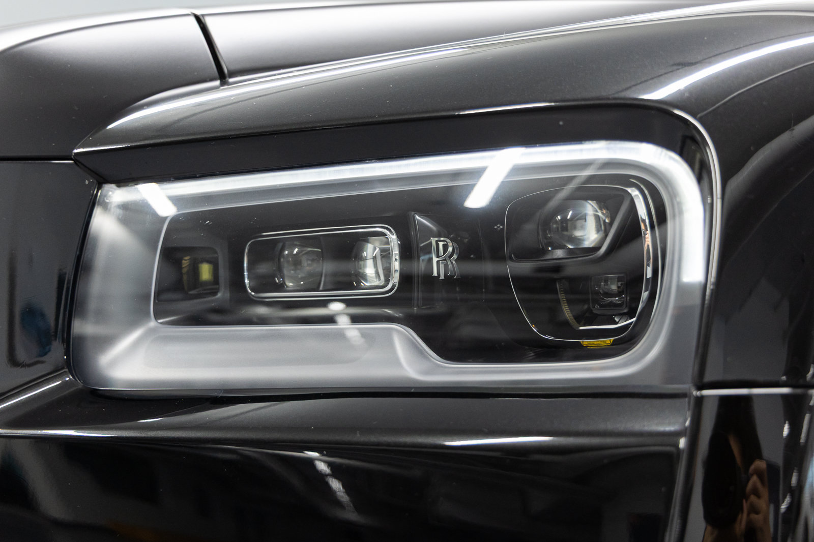 Certified 2024 Rolls-Royce Cullinan AWD/4WD image 16