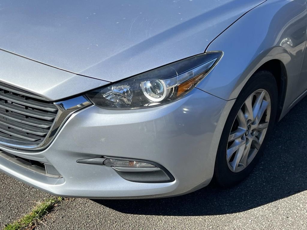 Used 2018 MAZDA MAZDA3 Sport image 11