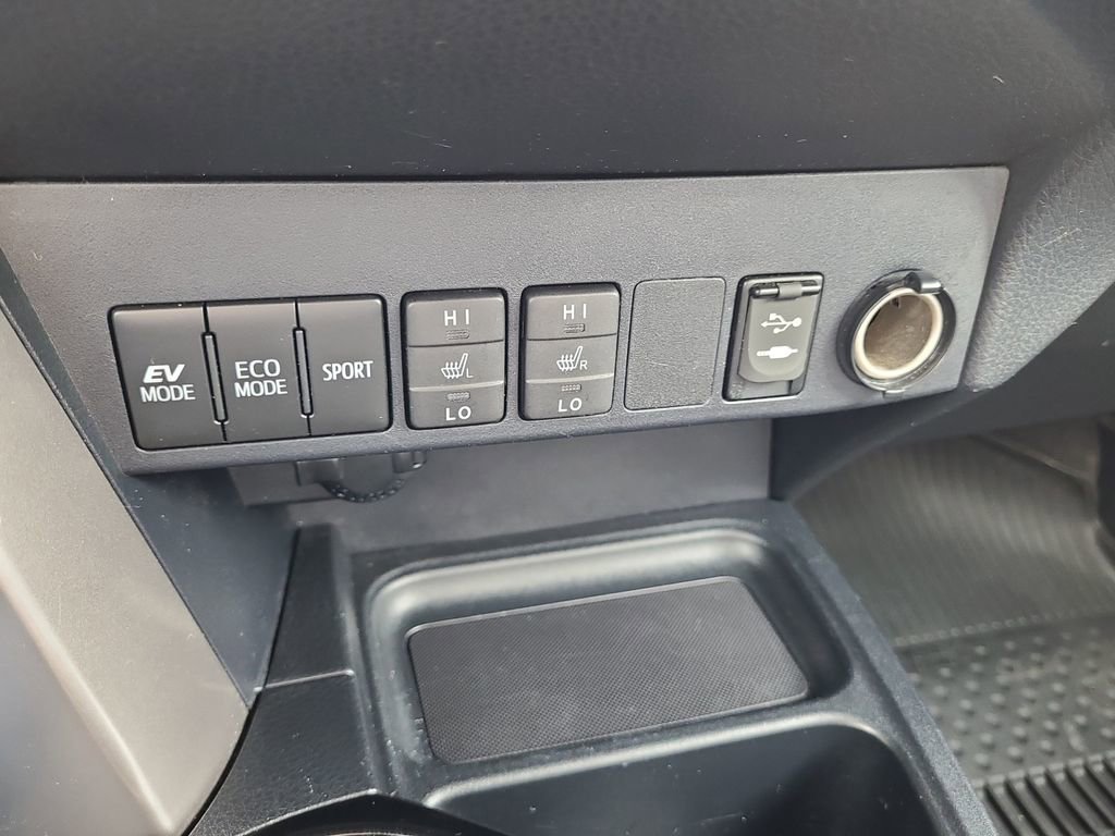 Used 2017 Toyota RAV4 Limited w/ Advanced Technology Package AWD/4WD image 24