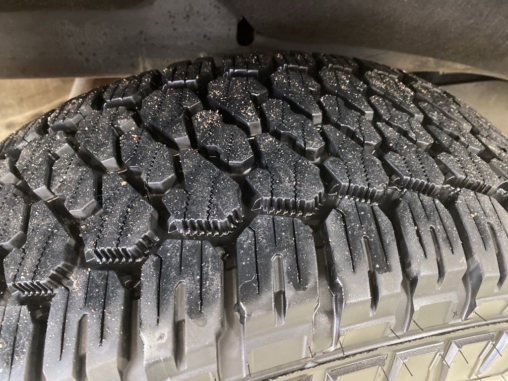 Used 2024 GMC Sierra 1500 AT4 w/ AT4 Premium Package image 23