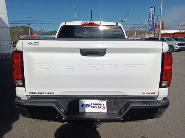 Used 2024 Chevrolet Colorado ZR2 w/ ZR2 Convenience Package III image 4
