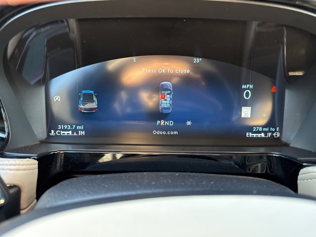 Used 2025 Lincoln Corsair Reserve image 18