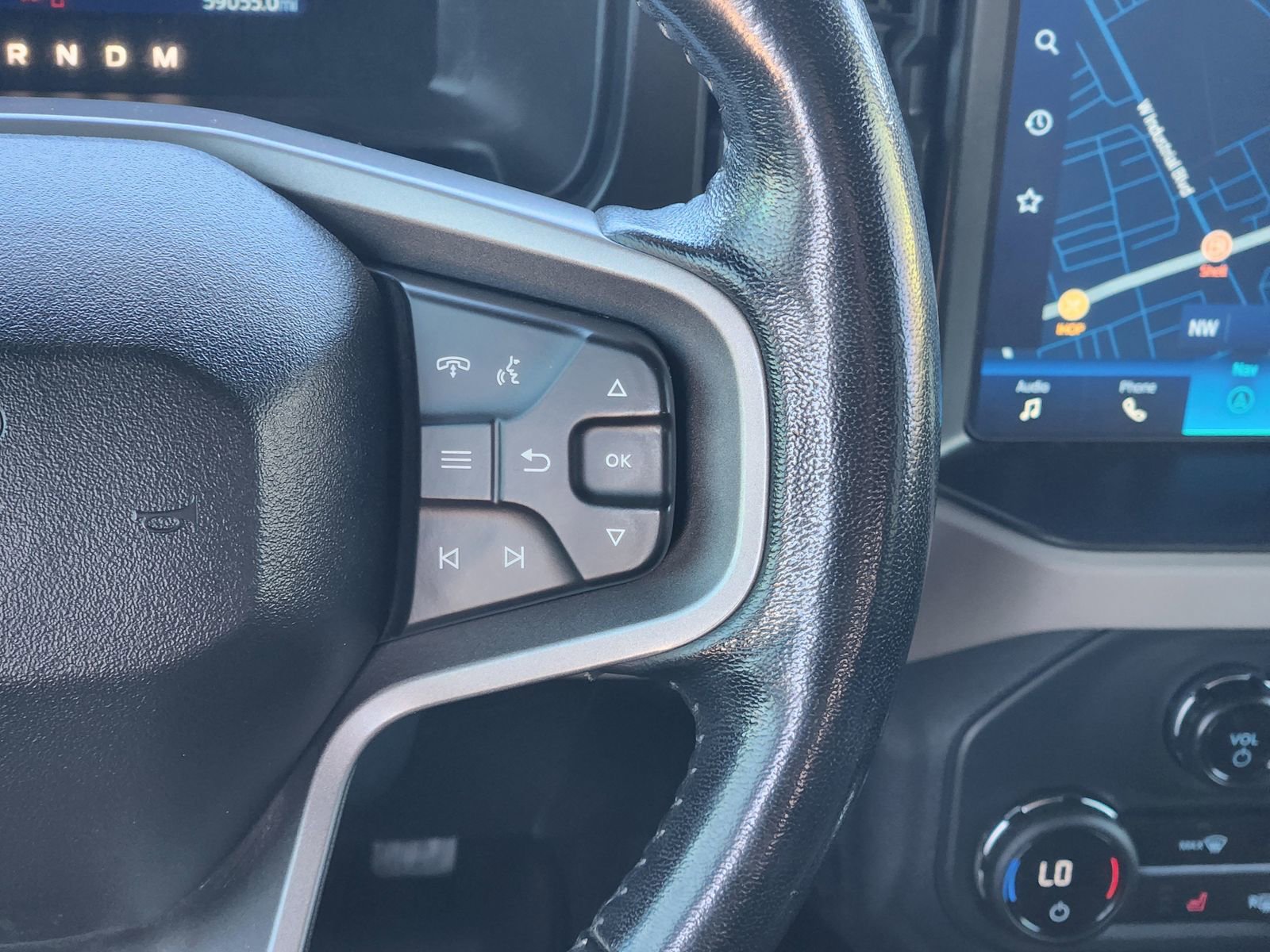 Used 2023 Ford Bronco Wildtrak image 29