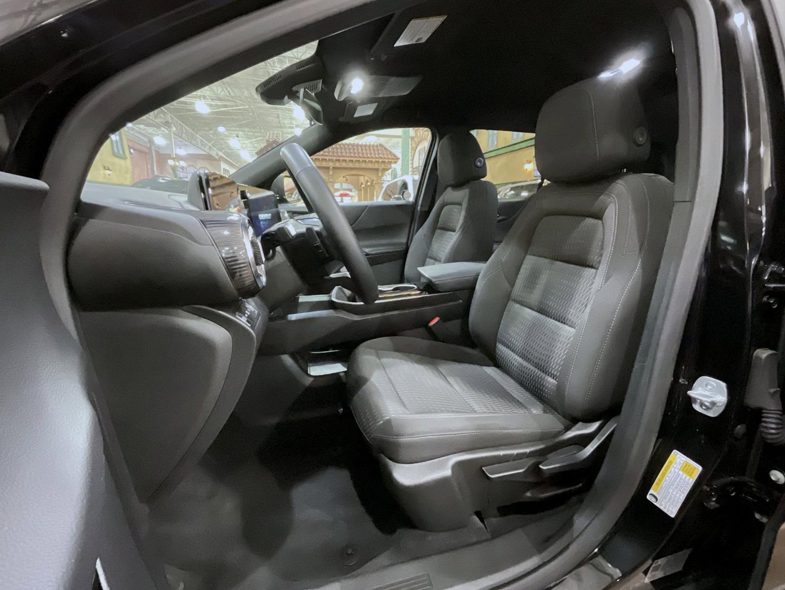 Certified 2025 Chevrolet Equinox LT image 10