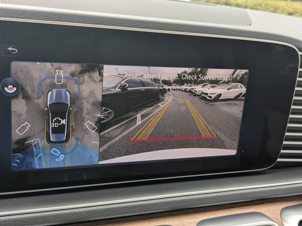 Used 2025 Mercedes-Benz GLE 450e 4MATIC image 9