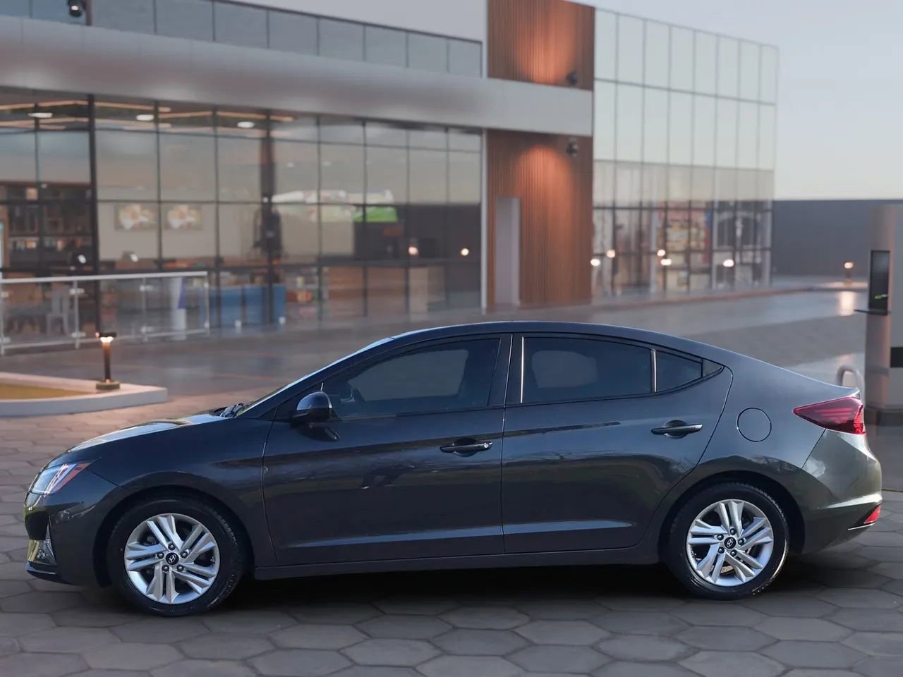 Used 2020 Hyundai Elantra Value Edition w/ Cargo Package (C1) image 8
