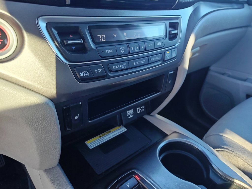 Used 2022 Honda Pilot Special Edition image 12