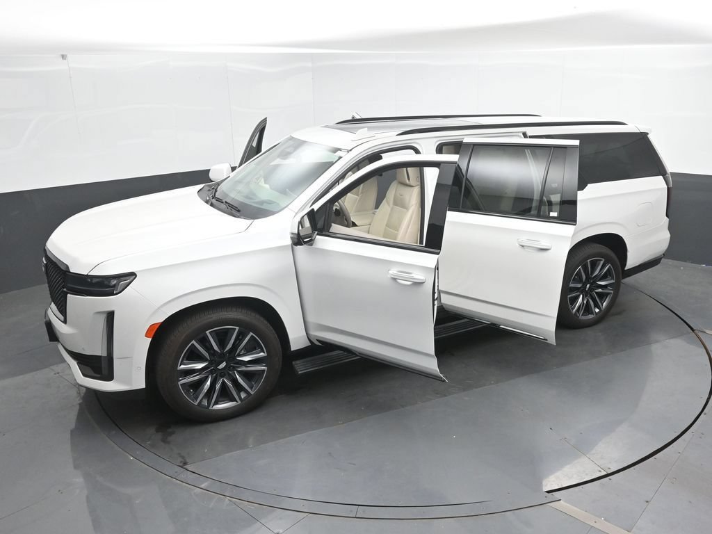 Used 2024 Cadillac Escalade ESV Sport Platinum AWD/4WD image 52