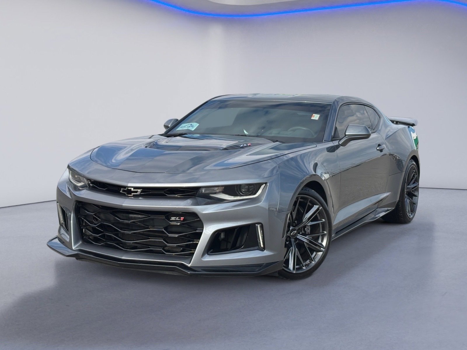 Used 2021 Chevrolet Camaro ZL1 video 2