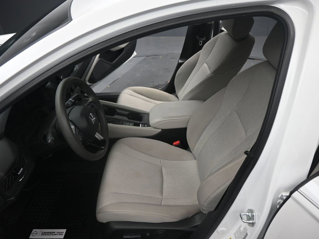 Used 2023 Honda Accord EX image 9