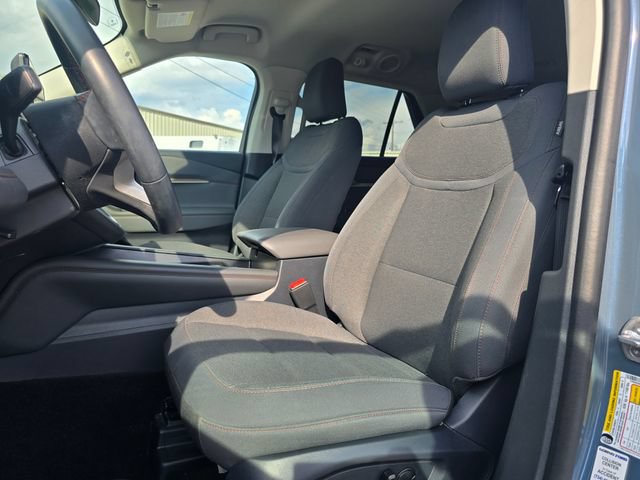 Used 2025 Ford Explorer Active AWD/4WD image 11