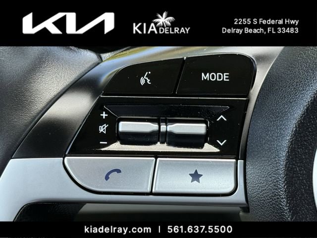 Used 2024 Hyundai Elantra Limited image 27