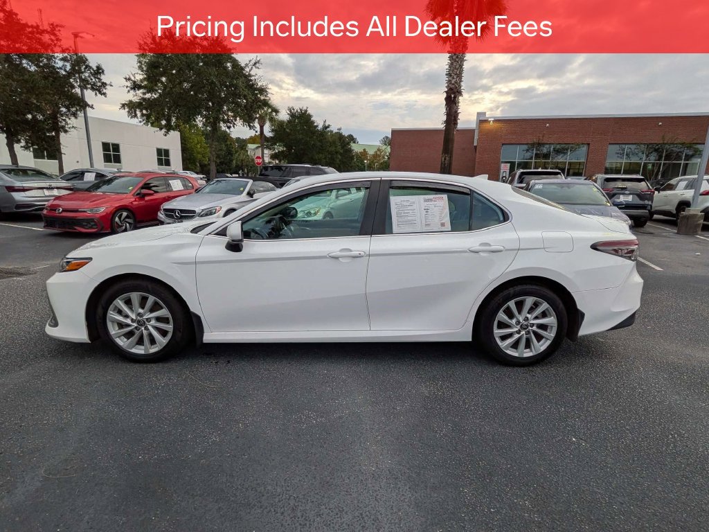 Used 2022 Toyota Camry LE FWD image 8