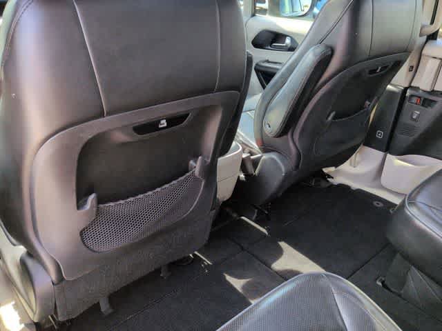Used 2020 Chrysler Pacifica Limited FWD image 18