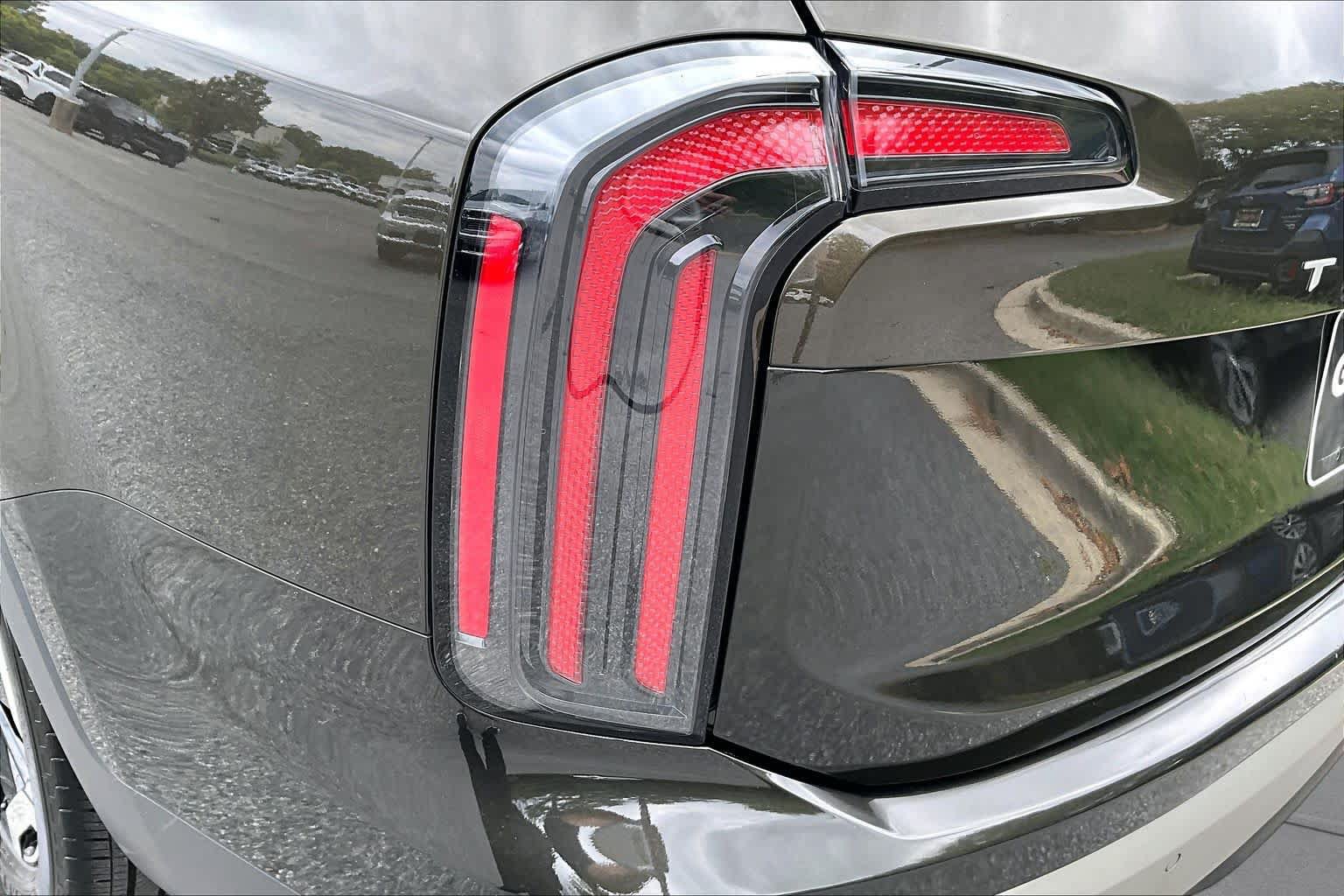 Used 2024 Kia Telluride EX AWD/4WD image 29