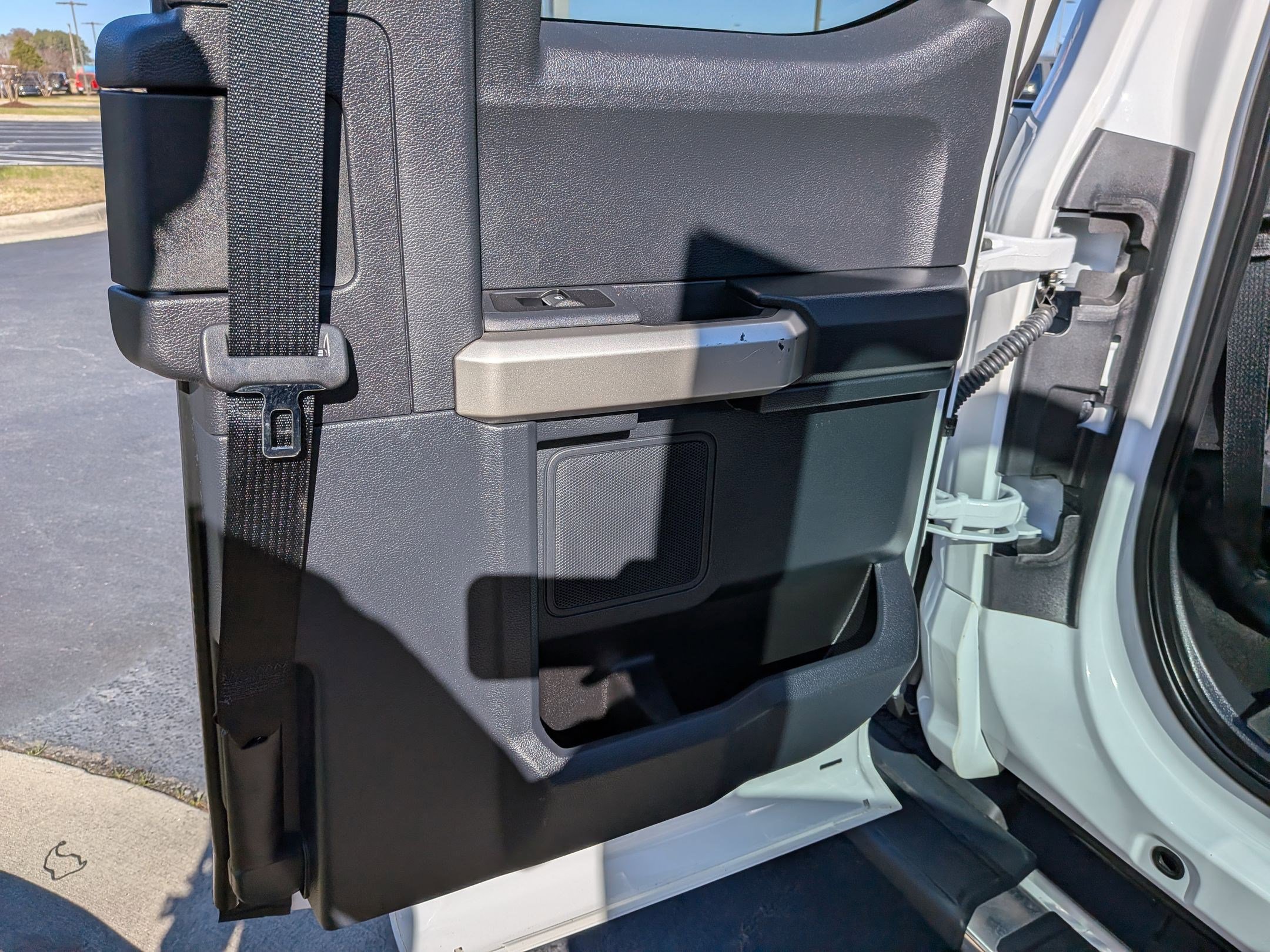 Used 2022 Ford F350 Lariat w/ Chrome Package image 33