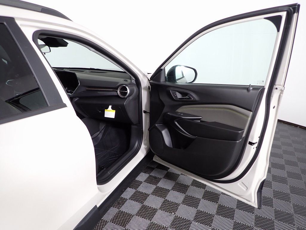 New 2026 Chevrolet Trax ACTIV image 28