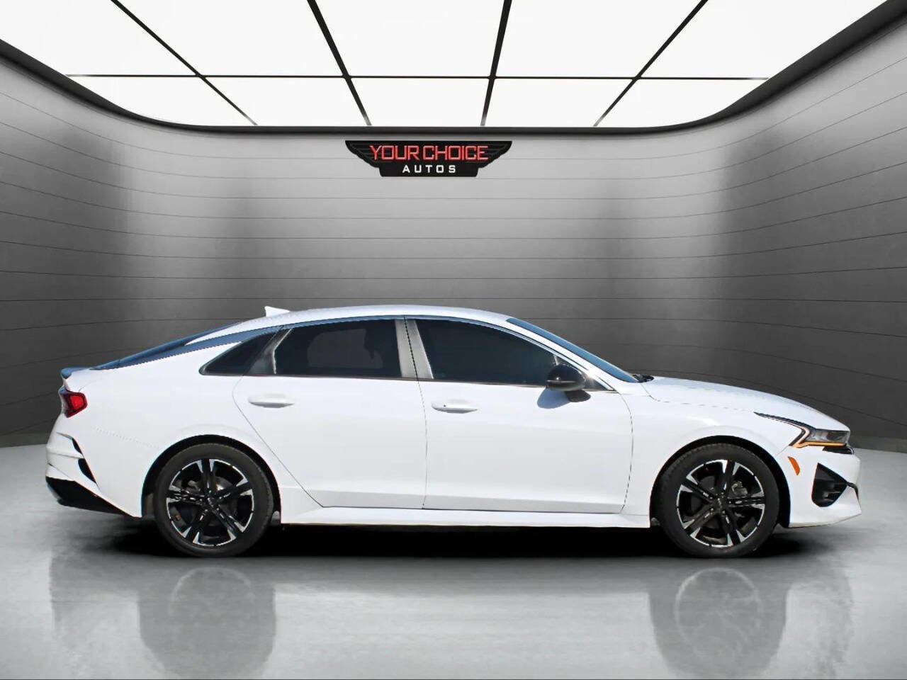 Used 2022 Kia K5 GT-Line AWD/4WD image 2