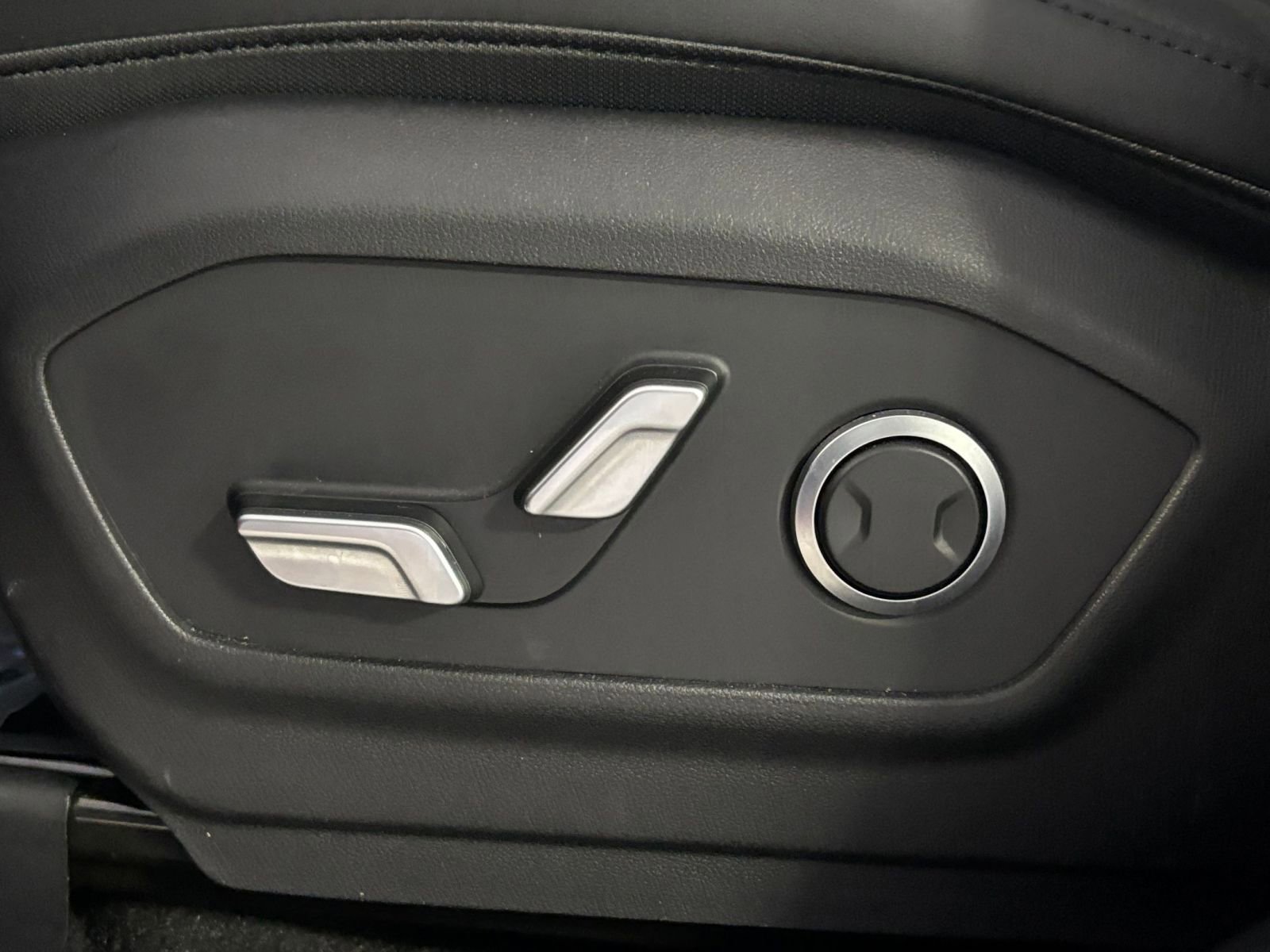 Used 2025 Hyundai Santa Fe SEL image 26