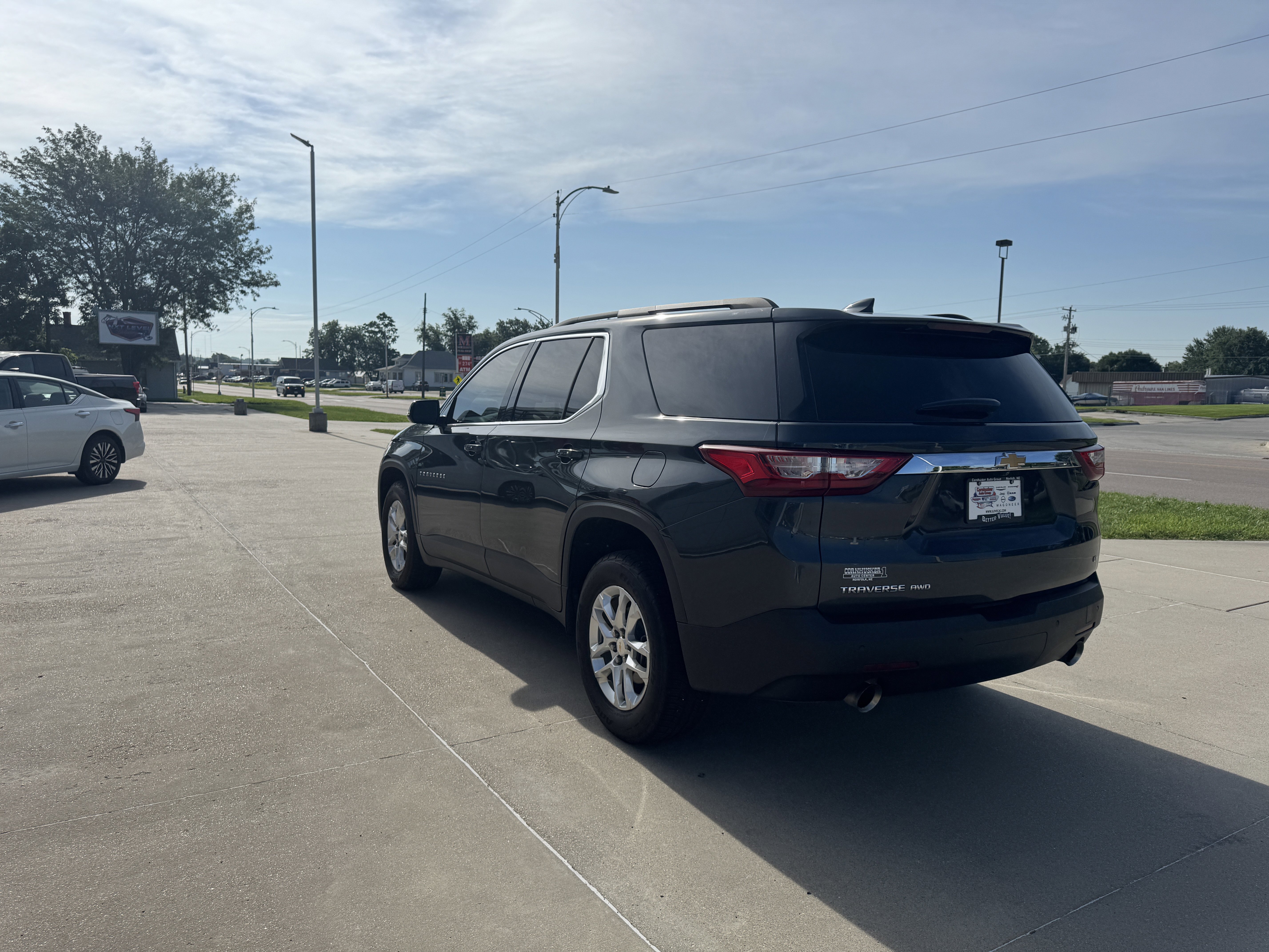 Used 2020 Chevrolet Traverse LT image 6