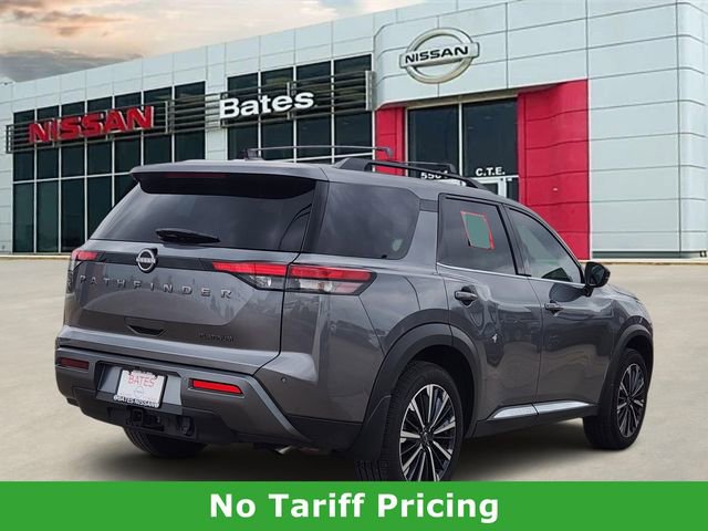 Used 2026 Nissan Pathfinder Platinum FWD image 4