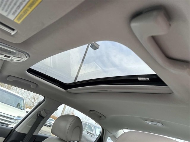 Used 2017 Hyundai Sonata Sport w/ Value Edition Package 02 image 16