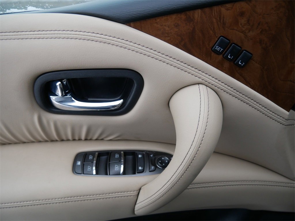 Used 2024 Nissan Armada SL w/ Captain's Chairs Package image 17