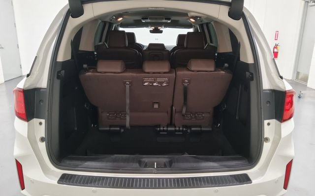 Used 2025 Honda Odyssey Touring image 14