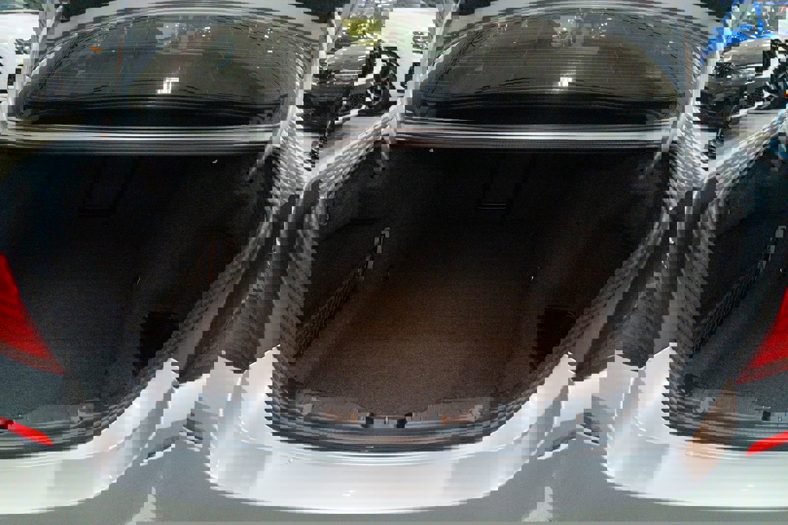 Used 2016 BMW M5 image 28