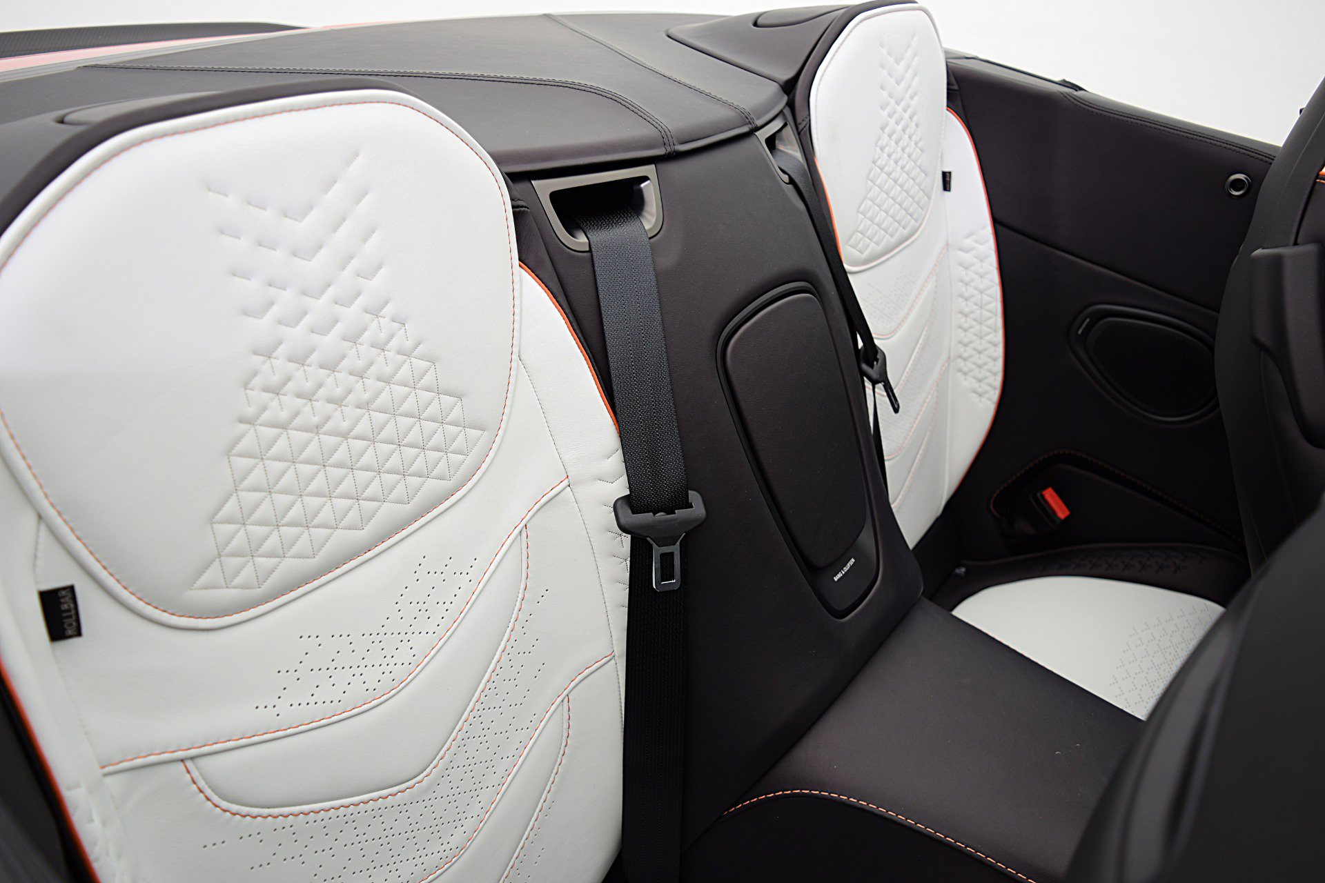 Used 2023 Aston Martin DBS Superleggera Volante RWD image 42