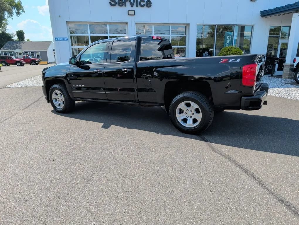 Used 2018 Chevrolet Silverado 1500 LT w/ All Star Edition AWD/4WD image 8