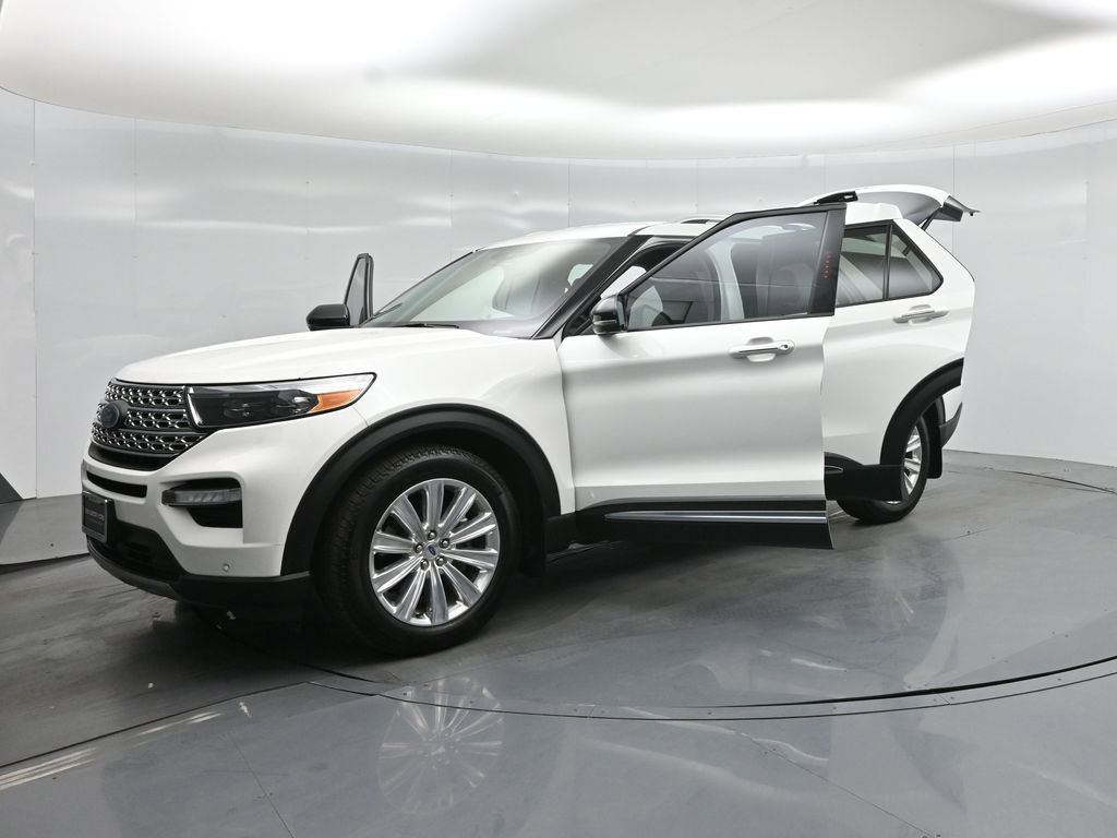 Certified 2020 Ford Explorer Limited w/ Hybrid Equipment Group 310A RWD image 32