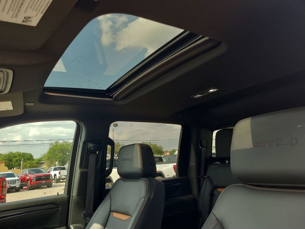 Used 2024 GMC Sierra 2500 AT4 w/ AT4 Premium Plus Package AWD/4WD image 19