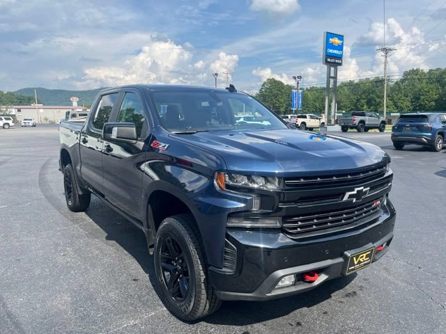 Used 2022 Chevrolet Silverado 1500 LT Trail Boss w/ Safety Package AWD/4WD image 2