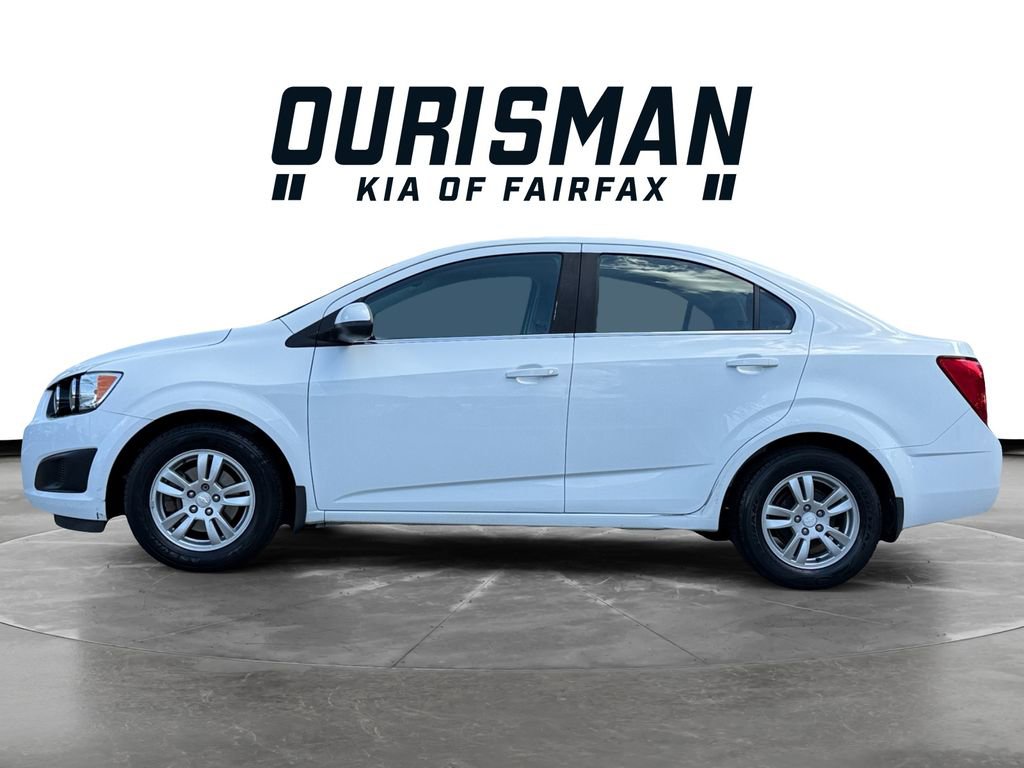 Used 2015 Chevrolet Sonic LT FWD image 3