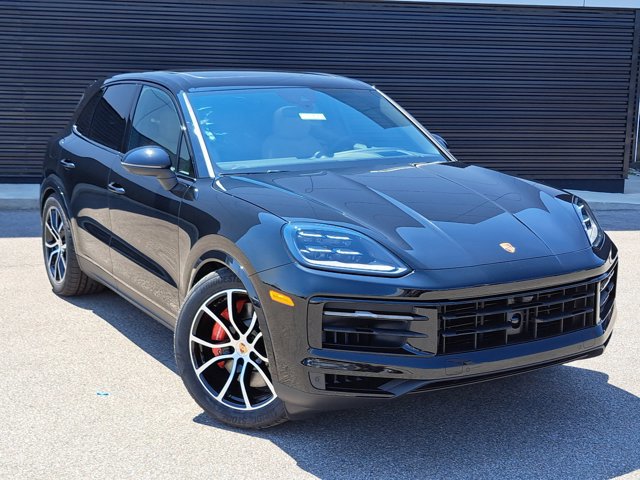 New 2025 Porsche Cayenne S image 9