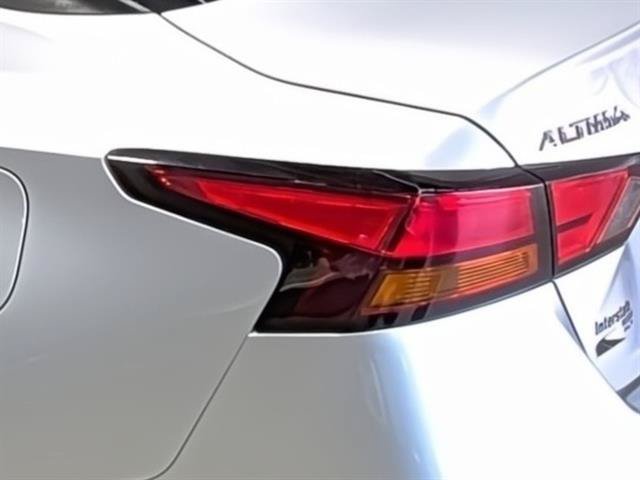 Used 2020 Nissan Altima 2.5 S AWD/4WD image 10